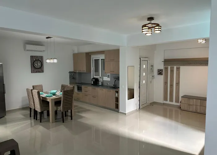 Galina * Nikiti (Sithonia)