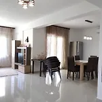 度假居 Galina